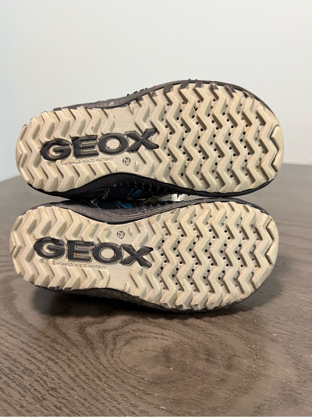 GEOX Kid’s shoes with genuine leather insoles Size 8,5 - Picture 5 of 10